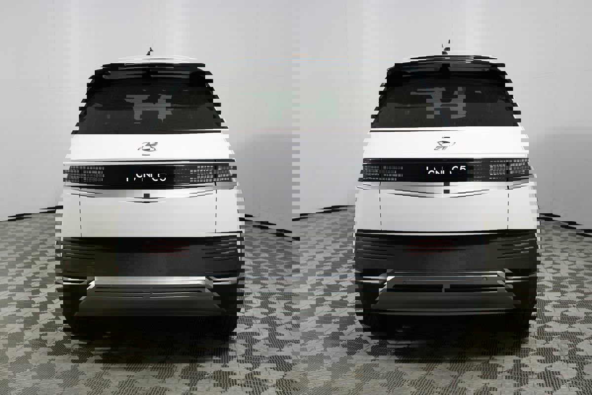 Used 2024 Hyundai Ioniq 5 SE image 31