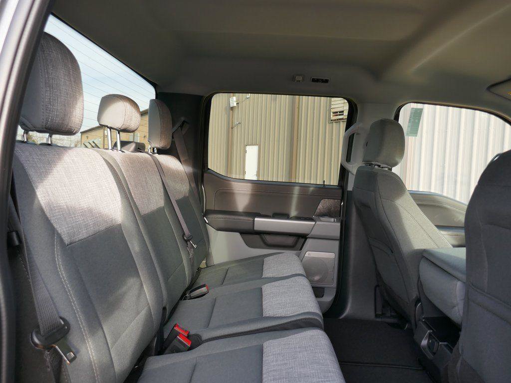 New 2026 Ford F250 XLT w/ XLT Premium Package image 16