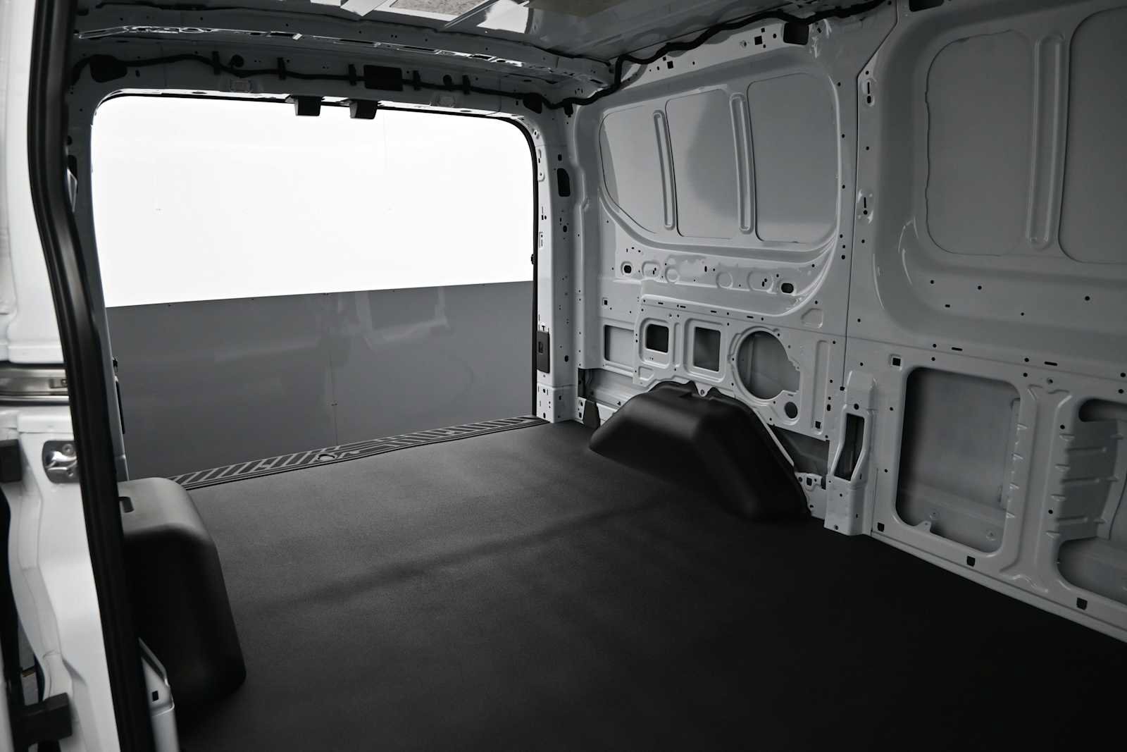 New 2027 Ford Transit 150 Low Roof RWD image 15