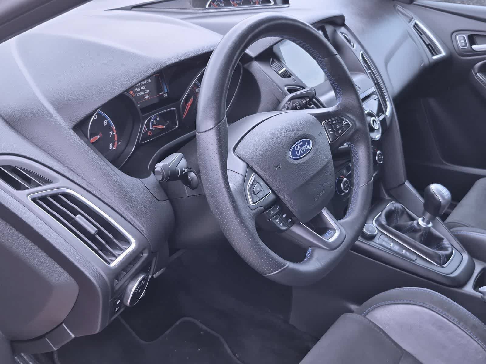 Used 2018 Ford Focus RS AWD/4WD image 10