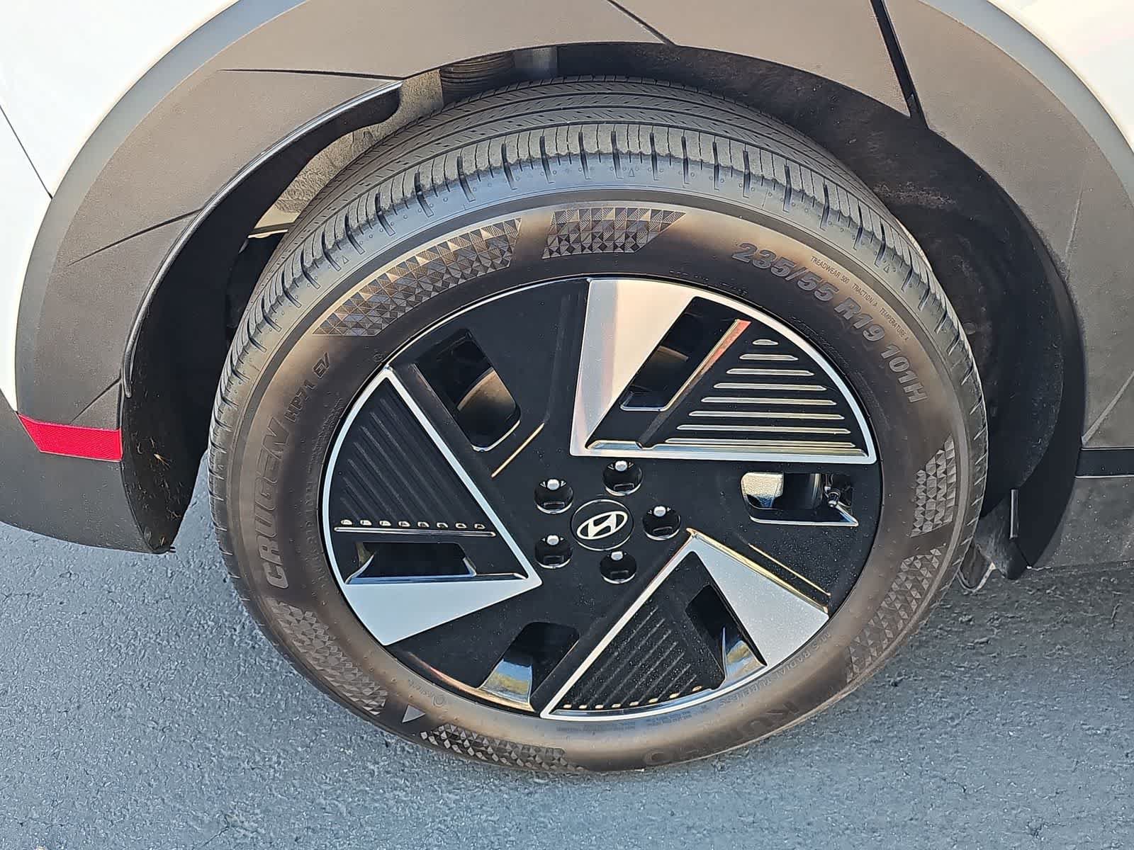 Certified 2025 Hyundai Ioniq 5 SEL RWD image 12