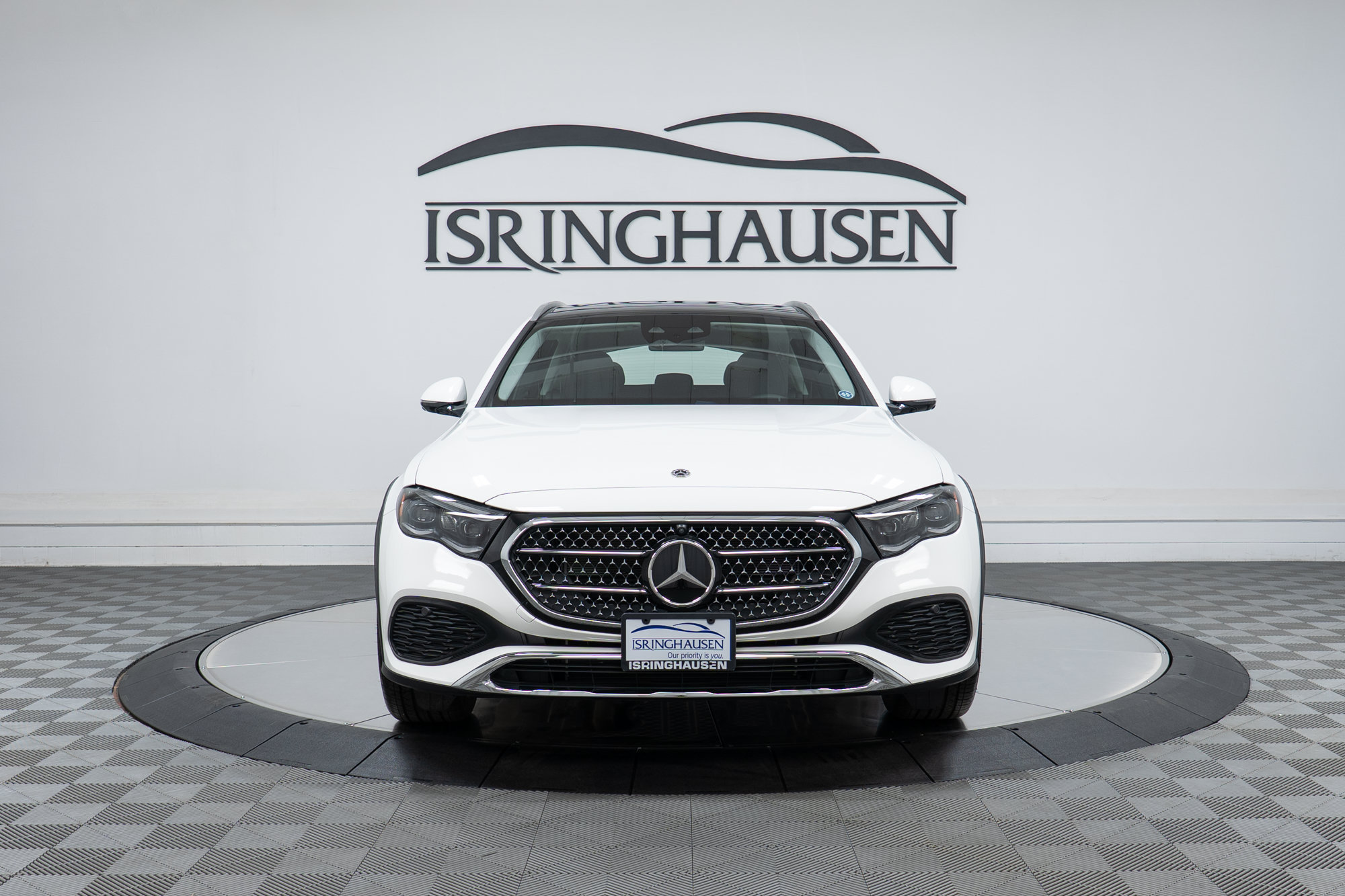 Used 2025 Mercedes-Benz E 450 4MATIC All-Terrain Wagon w/ Multicontour Seating Package image 2
