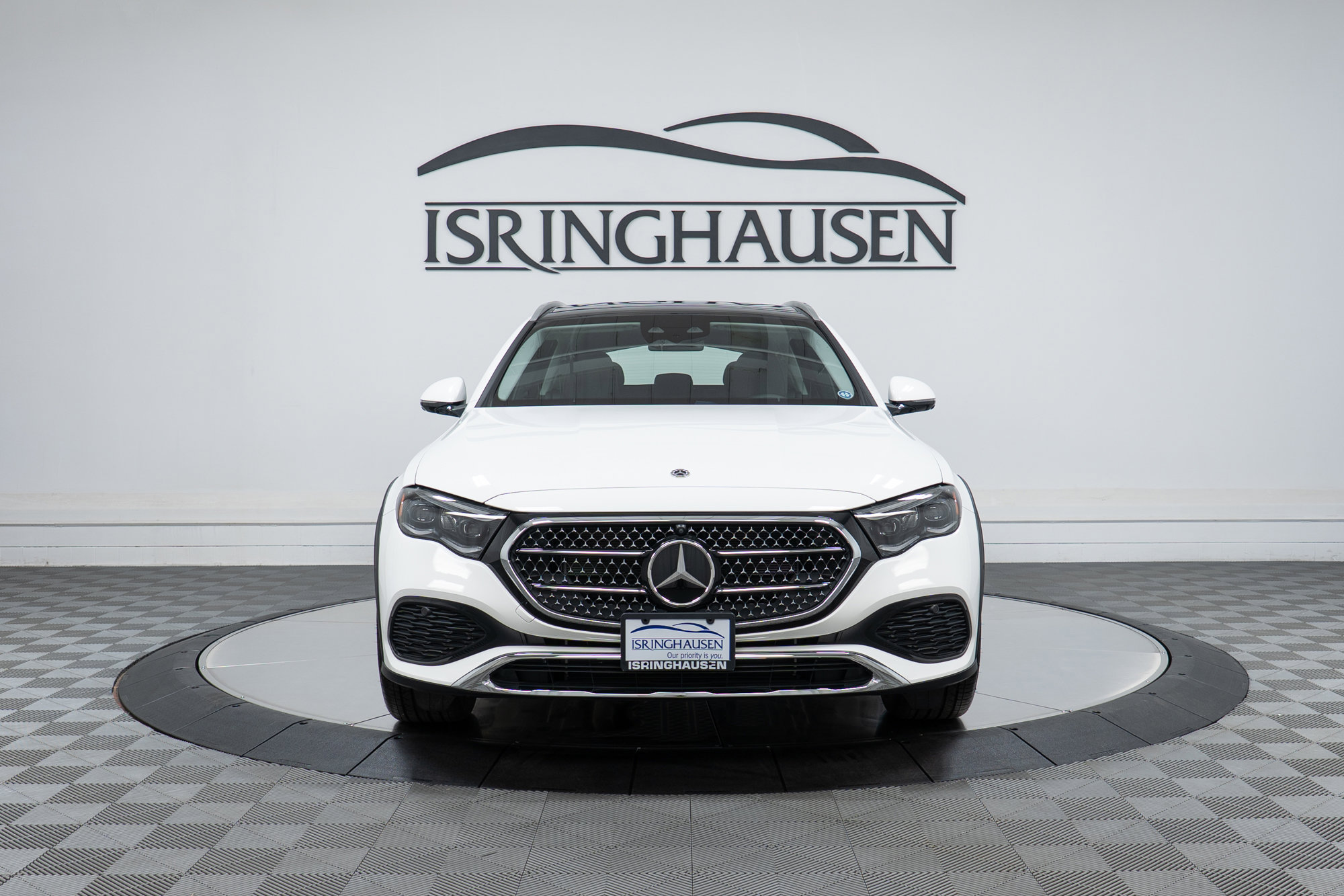 Used 2025 Mercedes-Benz E 450 4MATIC All-Terrain Wagon w/ Multicontour Seating Package image 2