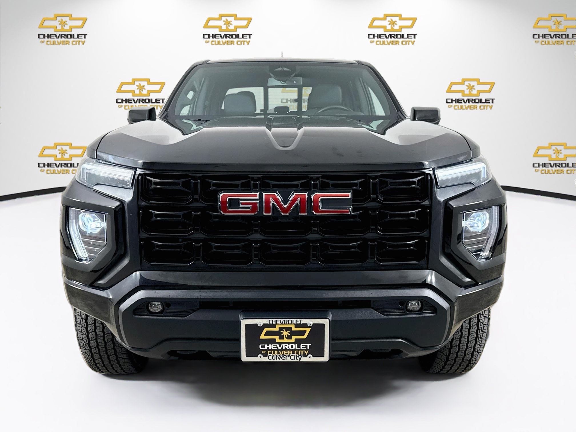 Used 2023 GMC Canyon Elevation w/ Elevation Premium Package RWD image 2
