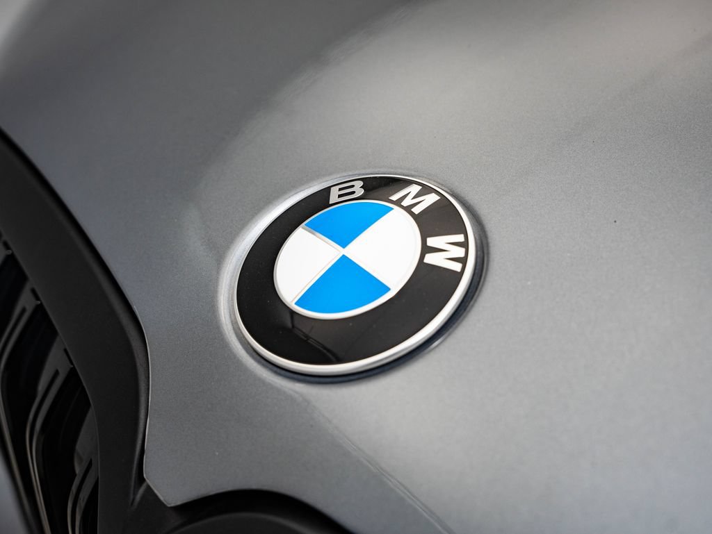 Certified 2026 BMW X7 xDrive40i w/ Executive Package AWD/4WD image 3