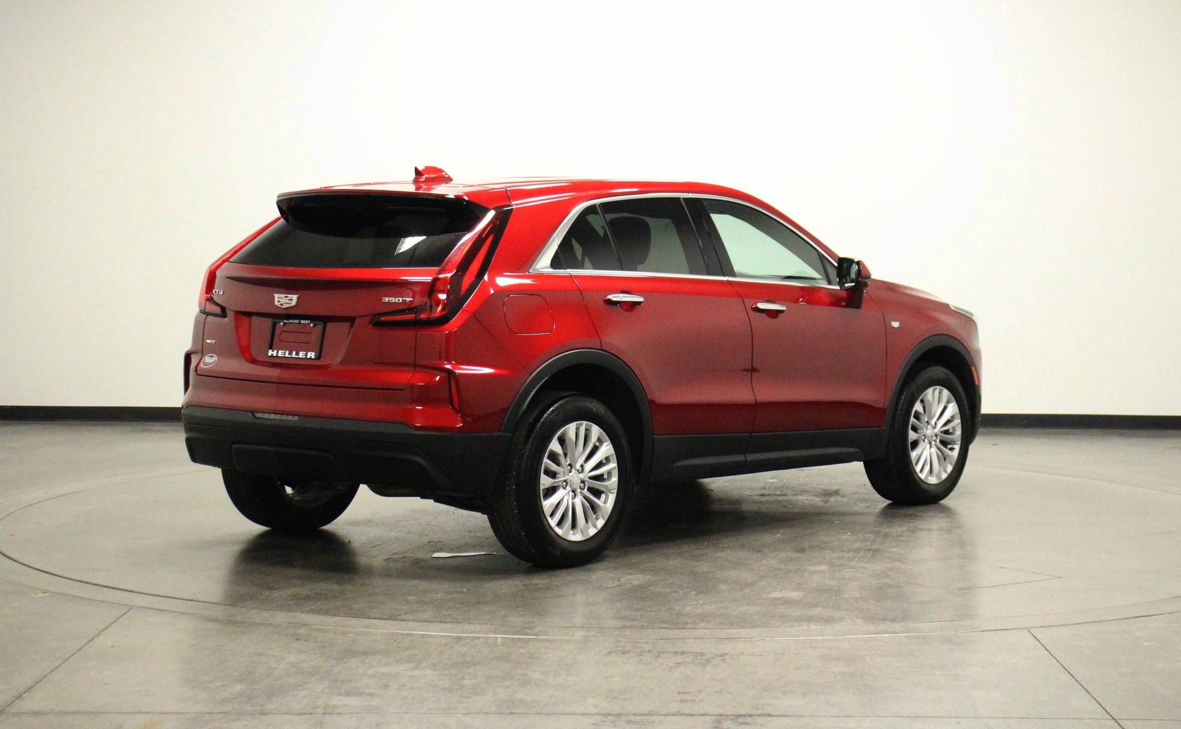 Used 2024 Cadillac XT4 Luxury image 8
