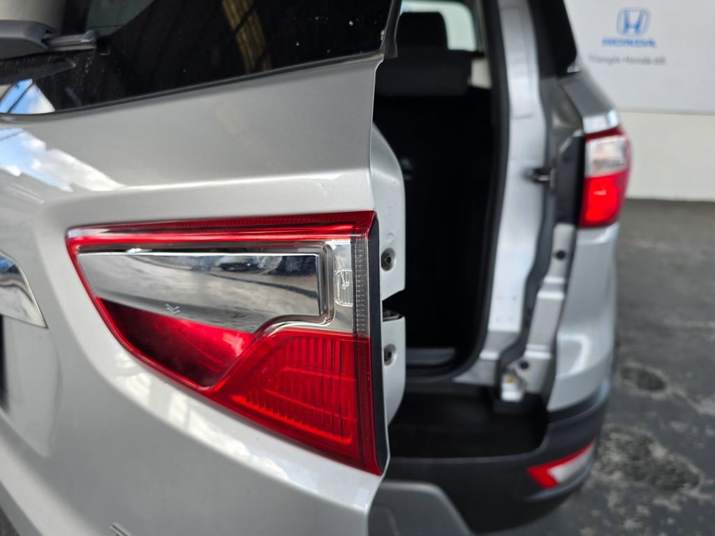 Used 2022 Ford EcoSport Titanium image 41