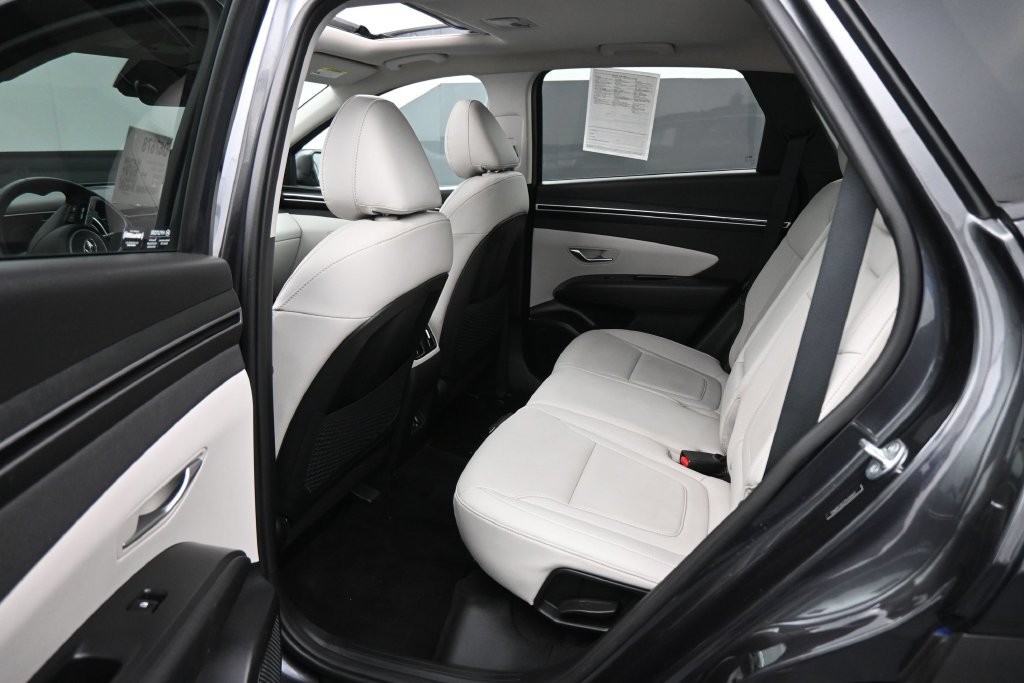 Used 2023 Hyundai Tucson SEL w/ Convenience Package FWD image 15