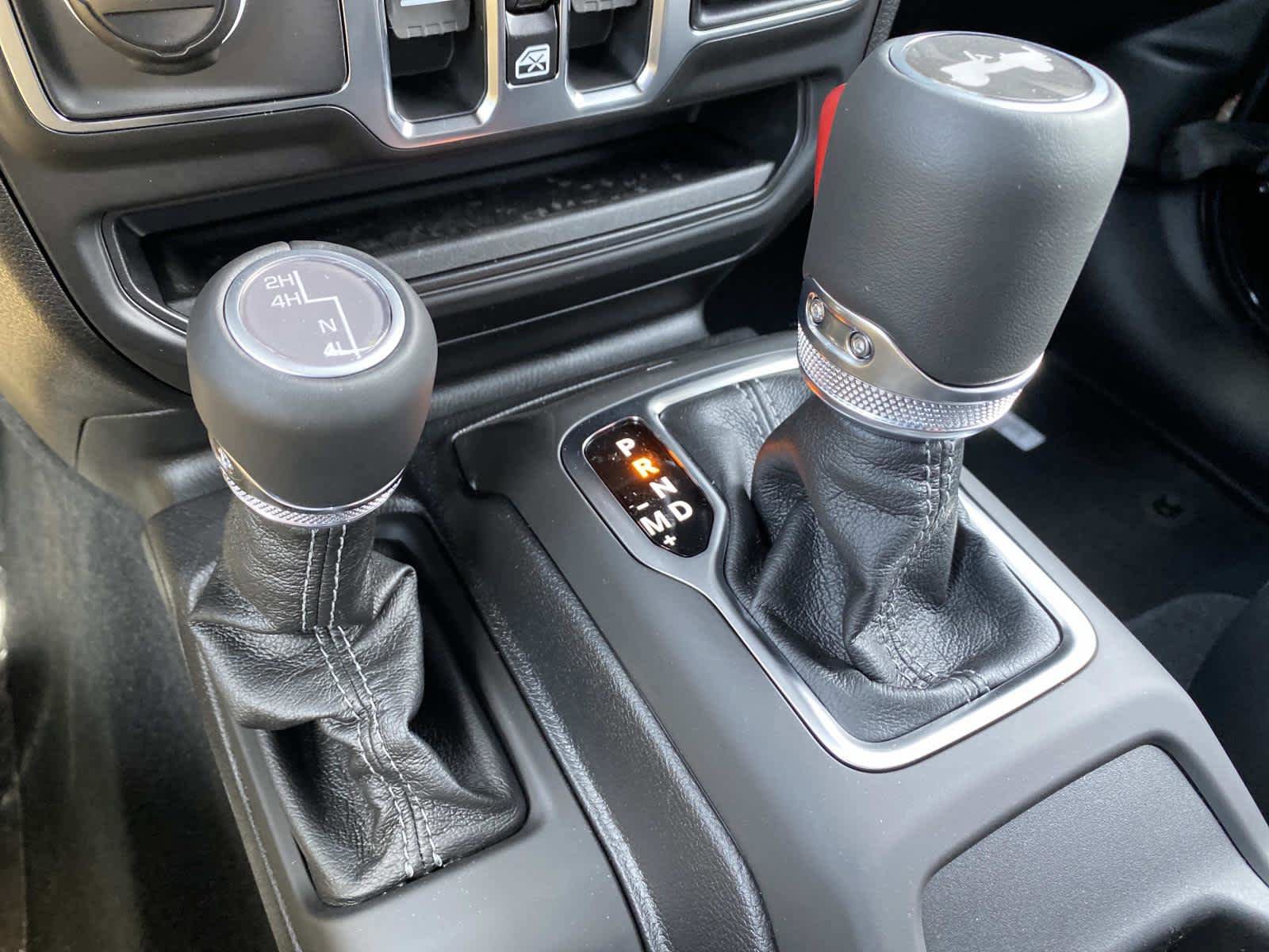 New 2026 Jeep Wrangler Unlimited Sahara AWD/4WD image 14