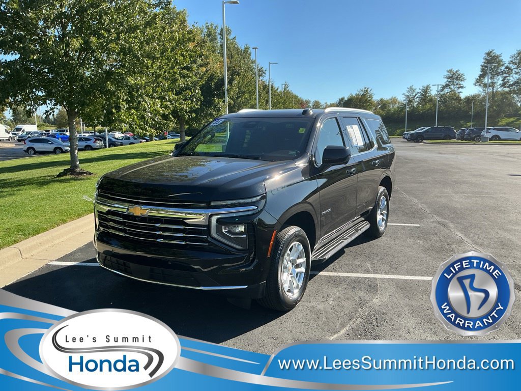 Used 2025 Chevrolet Tahoe LT AWD/4WD image 1