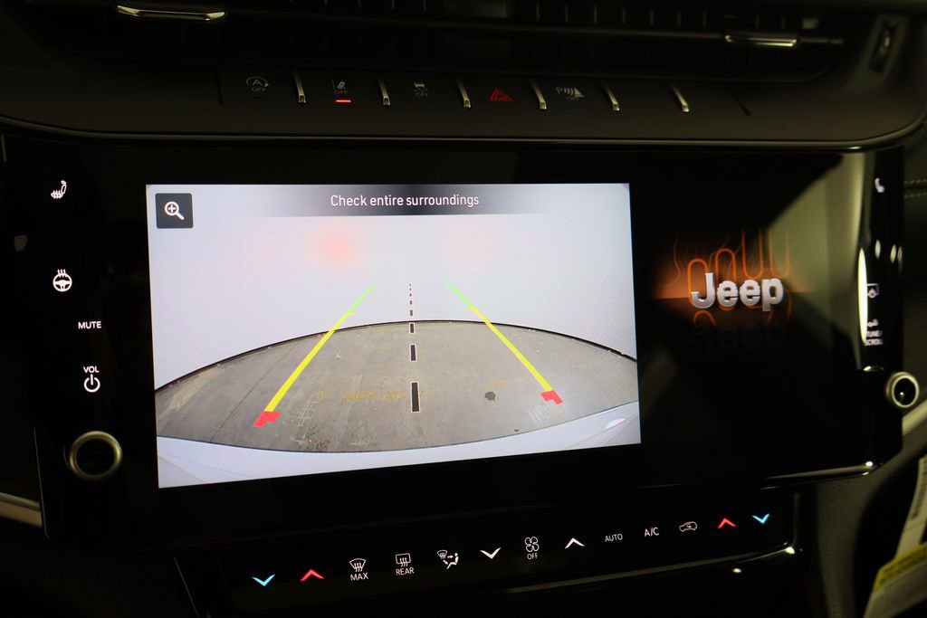 New 2026 Jeep Grand Cherokee Laredo image 42