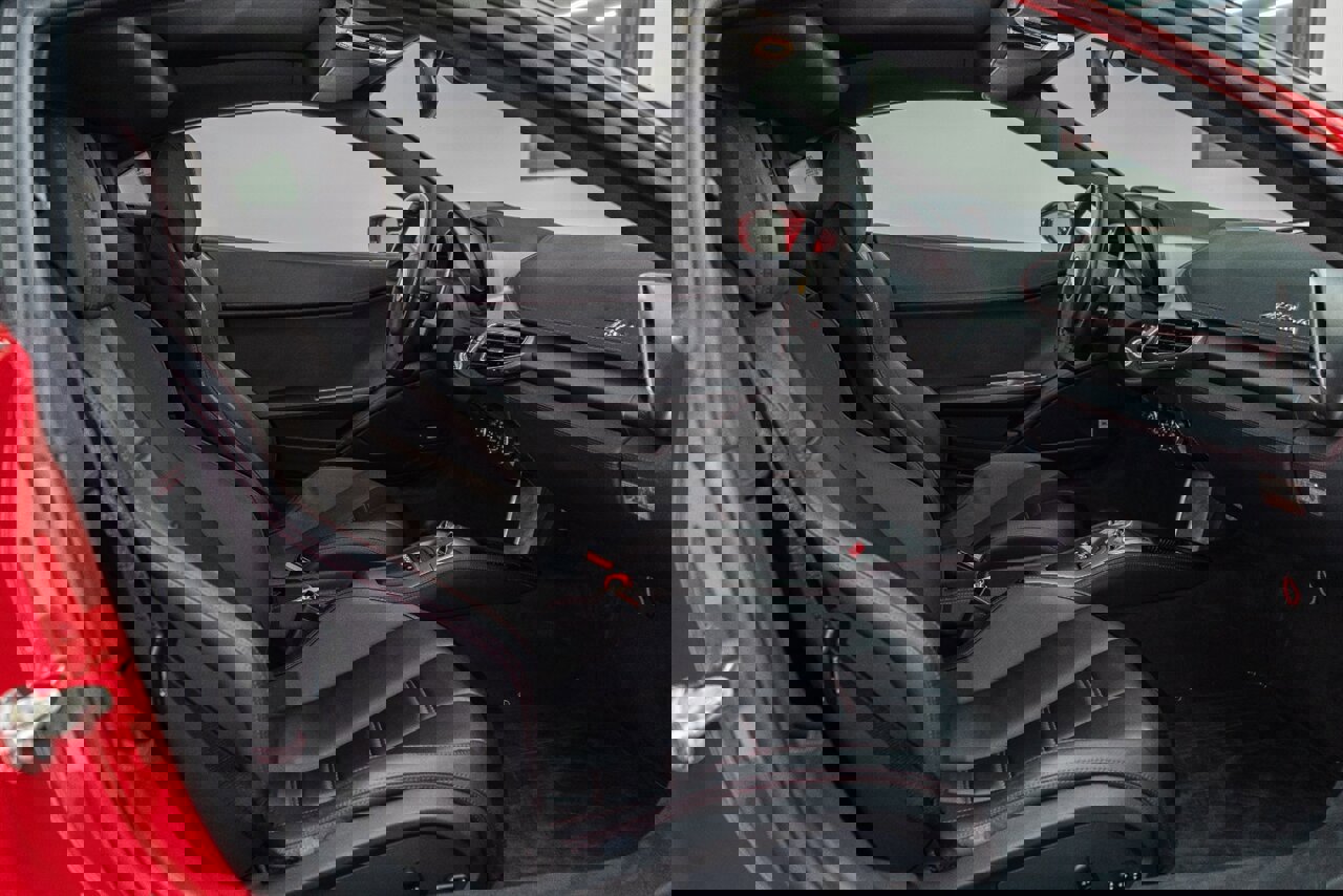 Used 2011 Ferrari 458 Italia Coupe RWD image 42