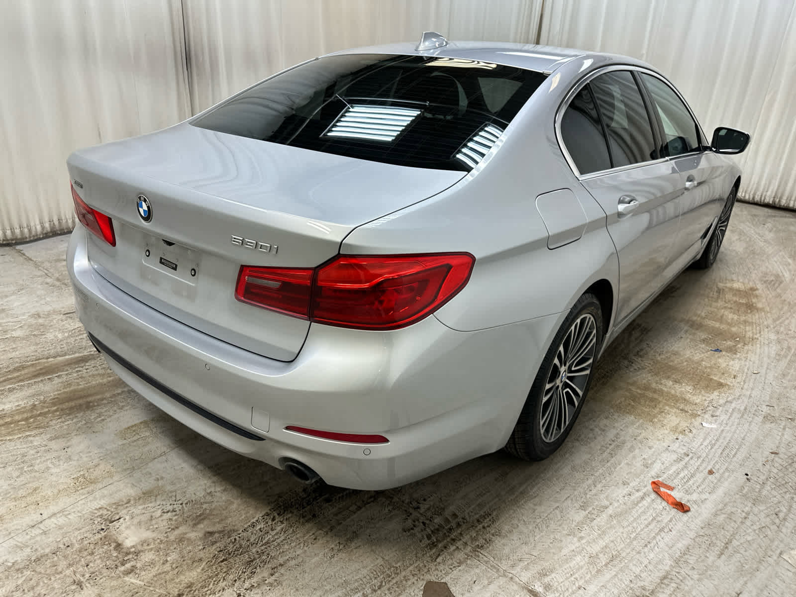 Used 2019 BMW 530i xDrive w/ Convenience Package image 11