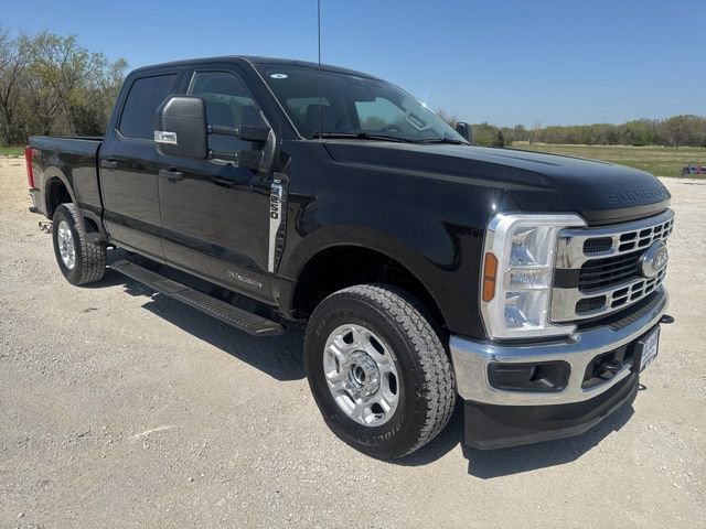 Used 2025 Ford F250 XLT w/ FX4 Off-Road Package AWD/4WD image 7