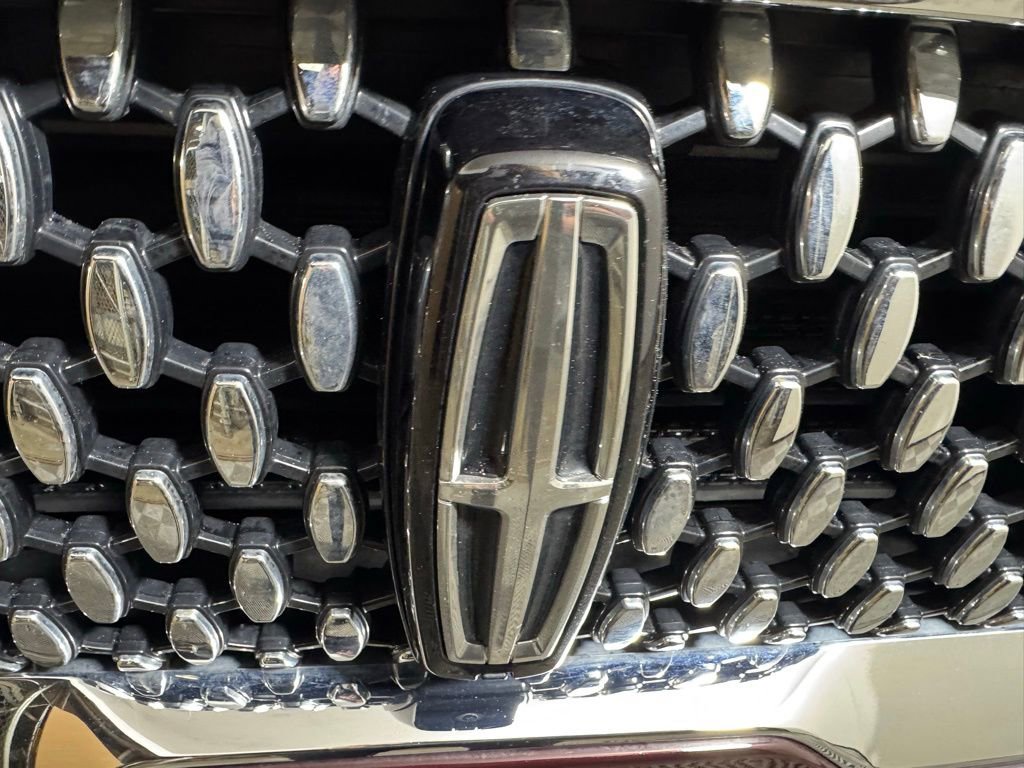 Used 2023 Lincoln Aviator Black Label w/ Dynamic Handling Package image 9