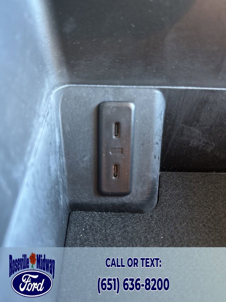 Used 2025 Ford Expedition Platinum image 15