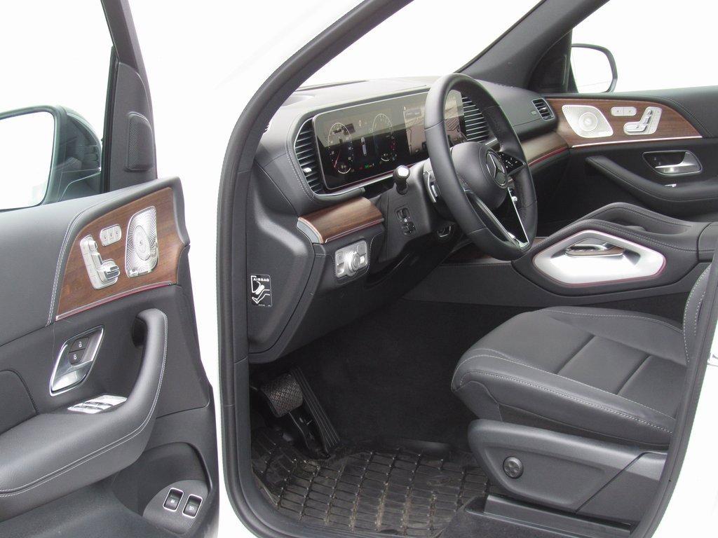 New 2025 Mercedes-Benz GLE 450e 4MATIC image 9