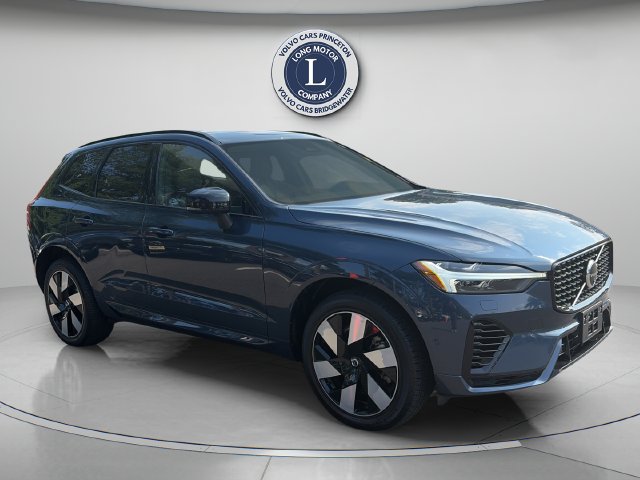 Certified 2024 Volvo XC60 T8 Plus w/ Protection Package Premier AWD/4WD image 6