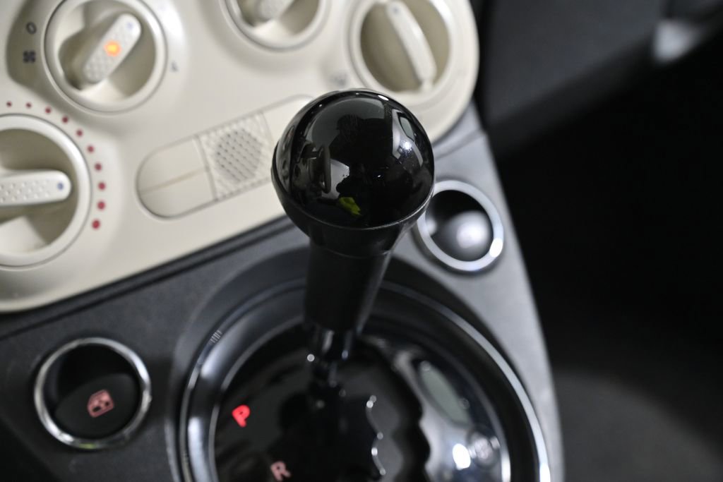 Used 2015 FIAT 500 Pop image 17