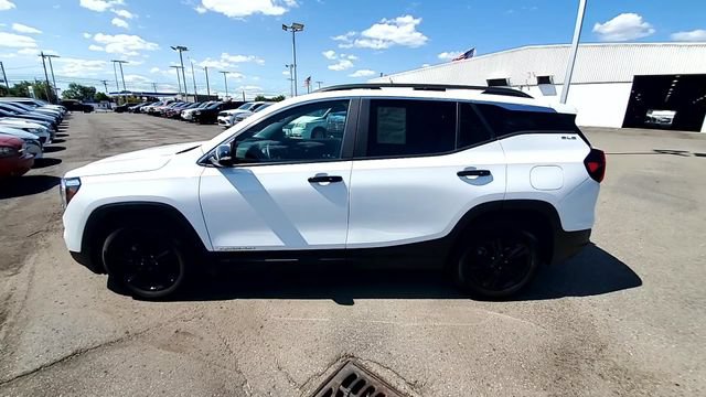 Certified 2024 GMC Terrain SLE w/ Driver Convenience Package FWD image 5