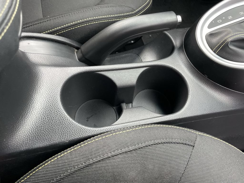 Used 2015 Kia Soul + FWD image 25