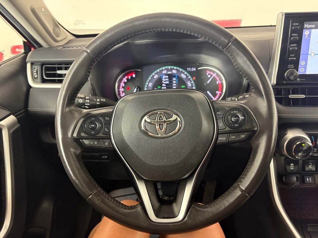 Used 2019 Toyota RAV4 Limited FWD image 17