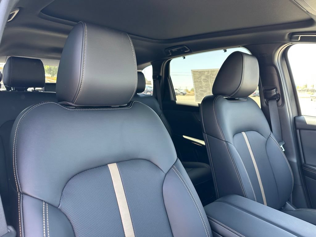 New 2025 MAZDA CX-90 Plug-In Hybrid w/ Premium Plus AWD/4WD image 29