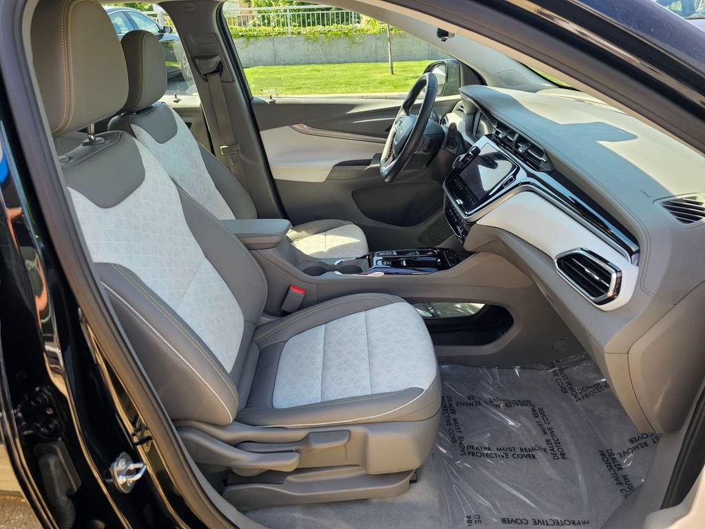 Used 2022 Chevrolet Bolt EUV Premier FWD image 11