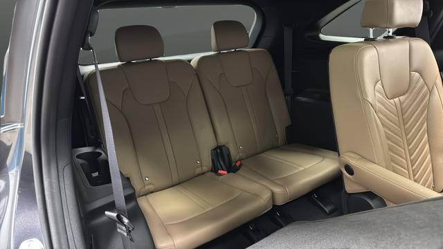 Used 2024 Kia Sorento SX Prestige w/ Olive Brown Leather Package AWD/4WD image 26