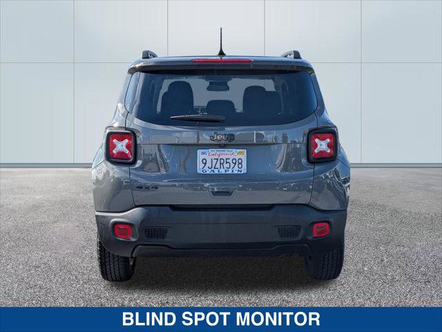 Used 2023 Jeep Renegade Latitude AWD/4WD image 4
