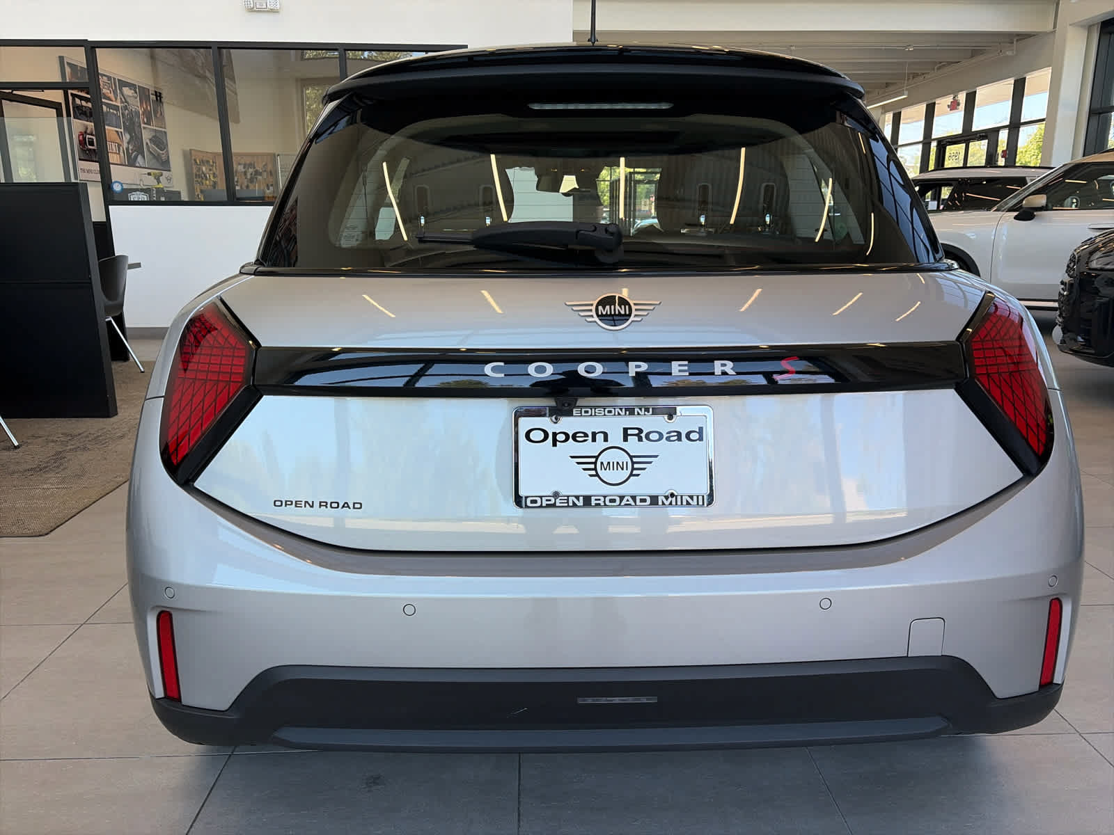 Used 2025 MINI Cooper S FWD image 3