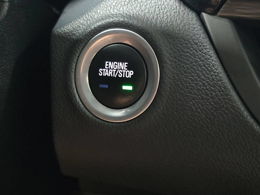 Used 2019 Buick Envision Premium w/ Driver Confidence Package AWD/4WD image 20