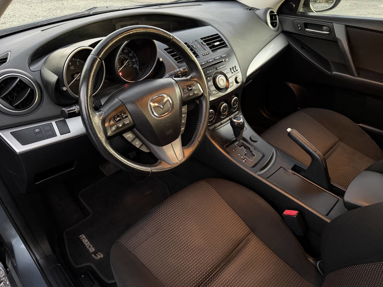 Used 2013 MAZDA MAZDA3 i Touring image 21