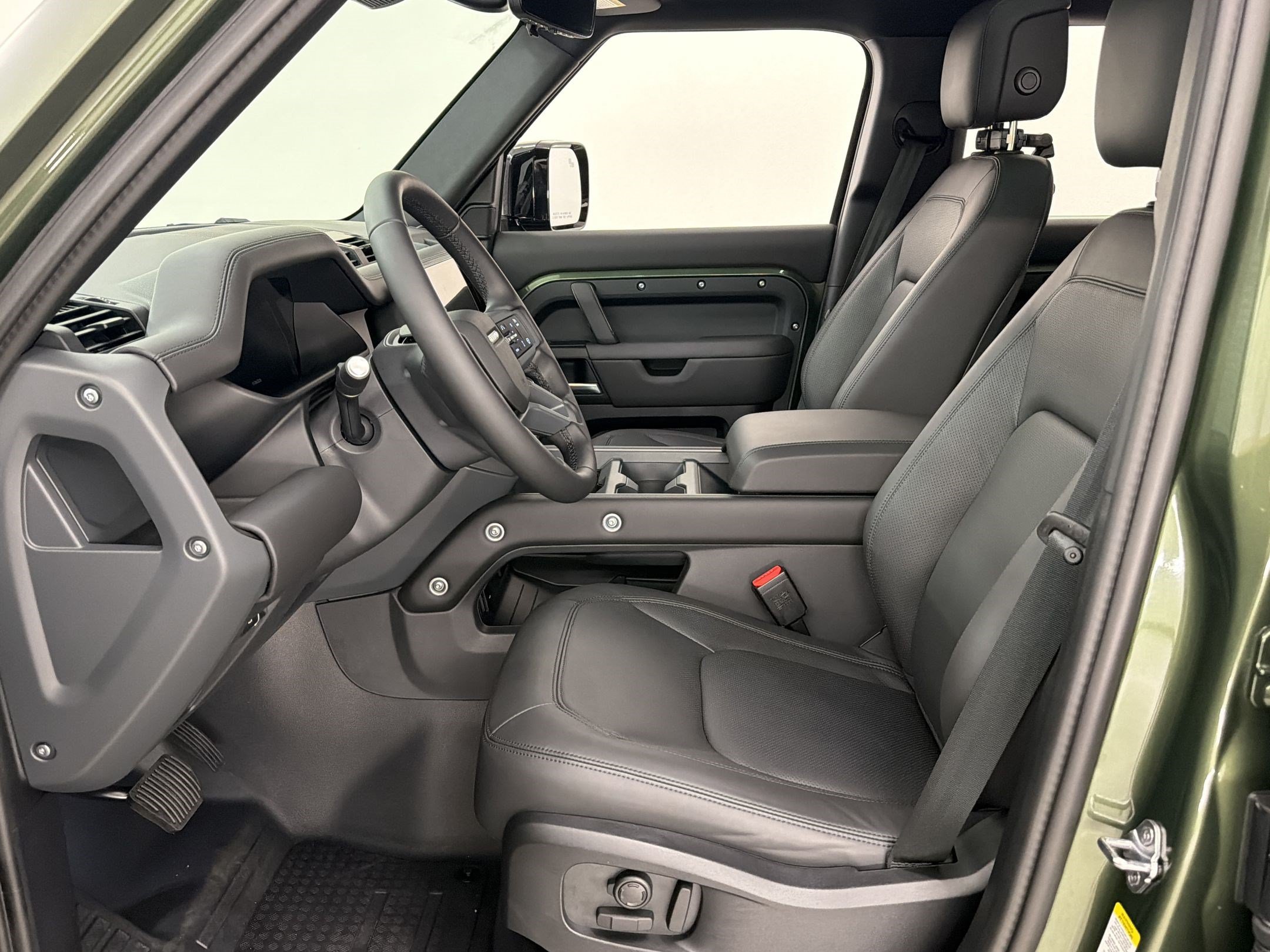 New 2026 Land Rover Defender 110 S AWD/4WD image 28