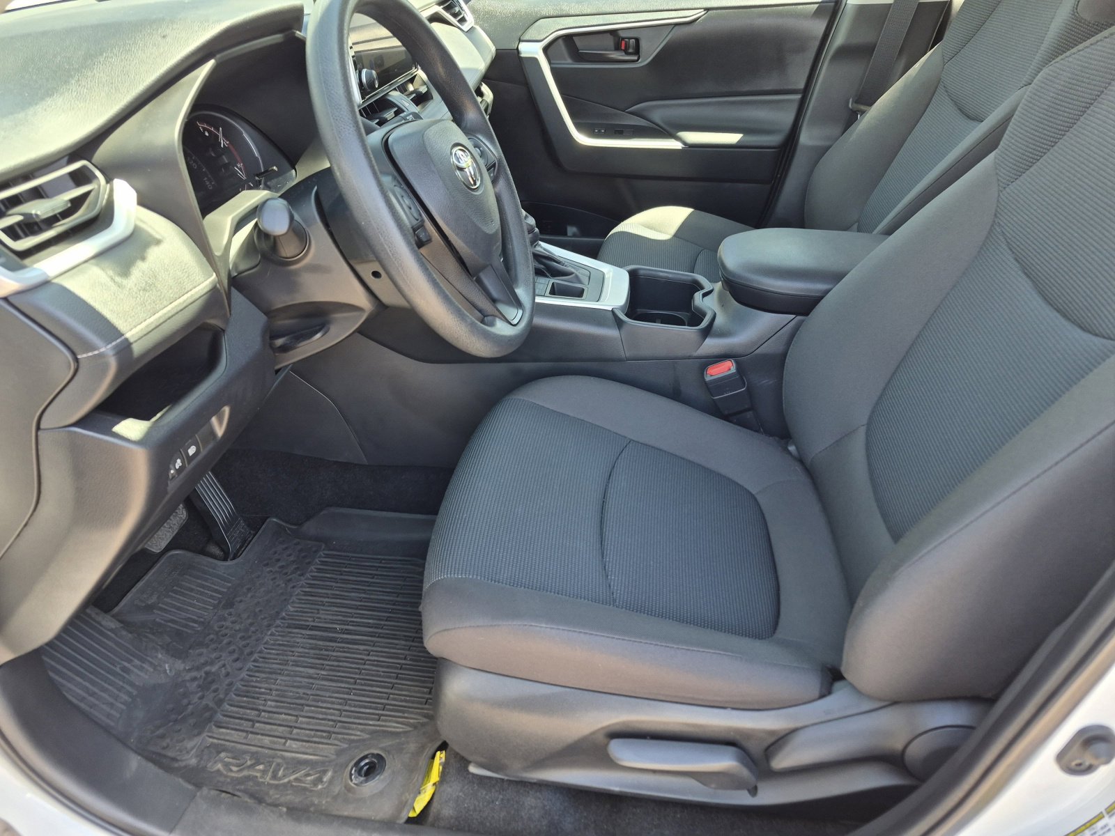 Certified 2023 Toyota RAV4 LE AWD/4WD image 16