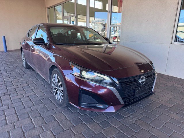 Used 2025 Nissan Altima 2.5 SV FWD image 6