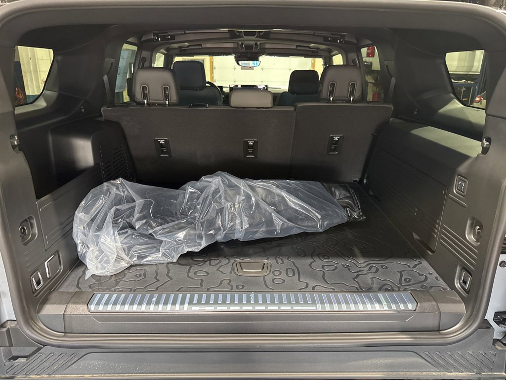 New 2025 GMC Hummer EV 2X AWD/4WD image 15