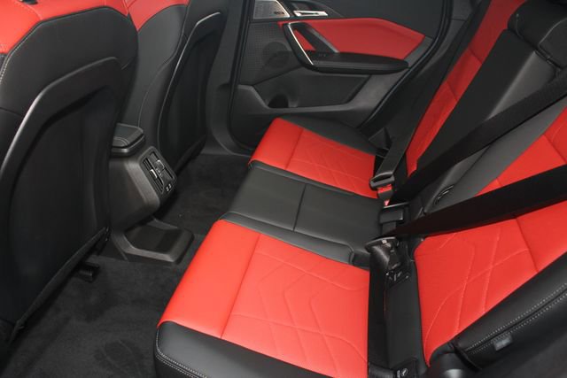 Used 2025 BMW X1 xDrive28i w/ Premium Package image 23