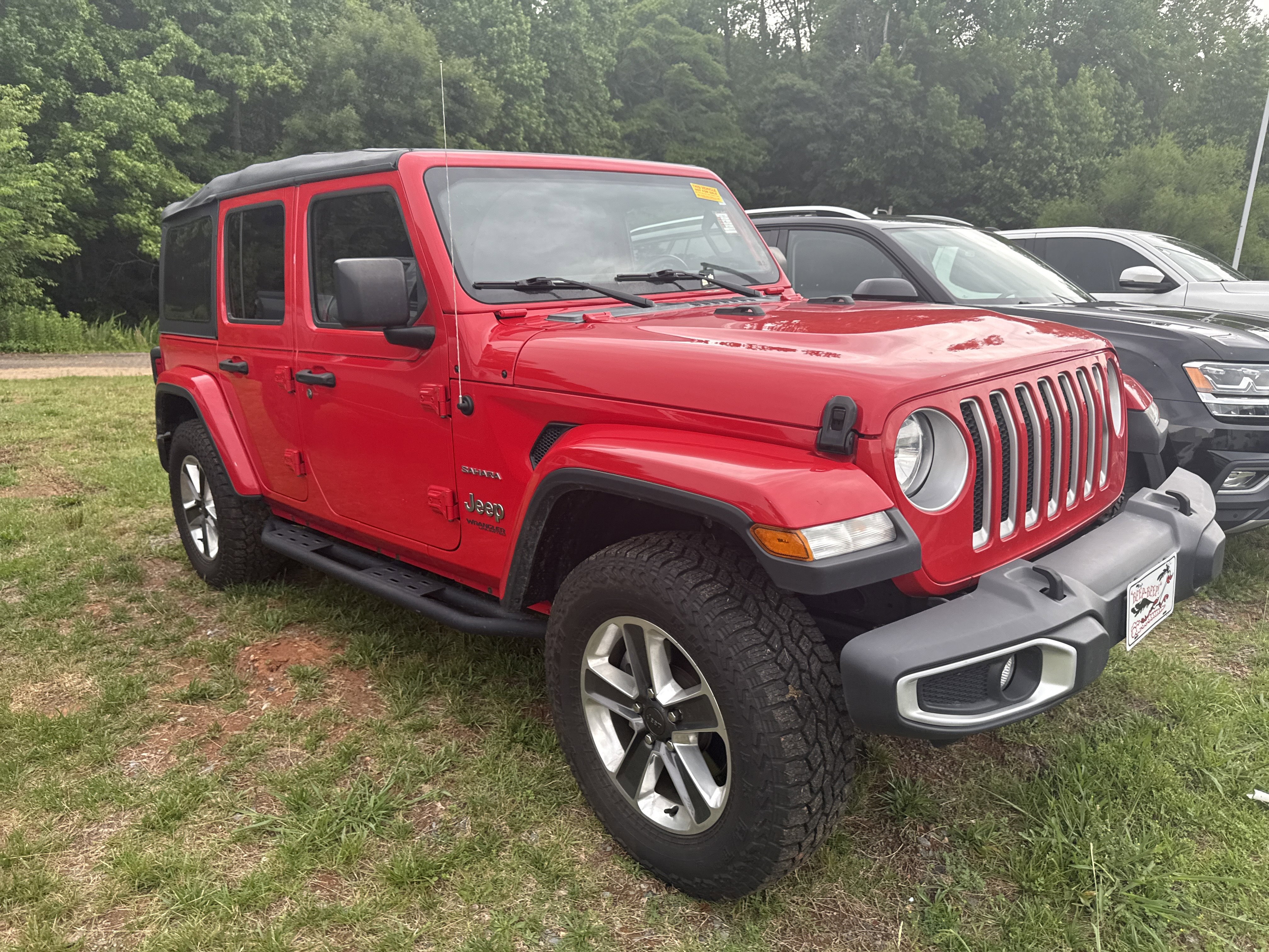 Used 2020 Jeep Wrangler Unlimited Sahara AWD/4WD image 5