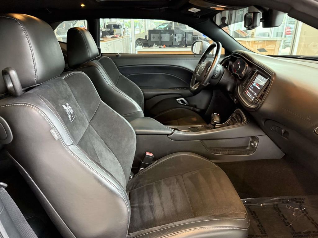 Used 2022 Dodge Challenger R/T Scat Pack RWD image 15