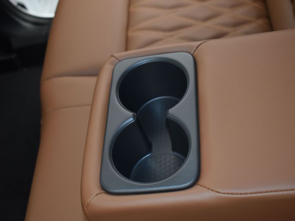 New 2026 Nissan Rogue Platinum image 24