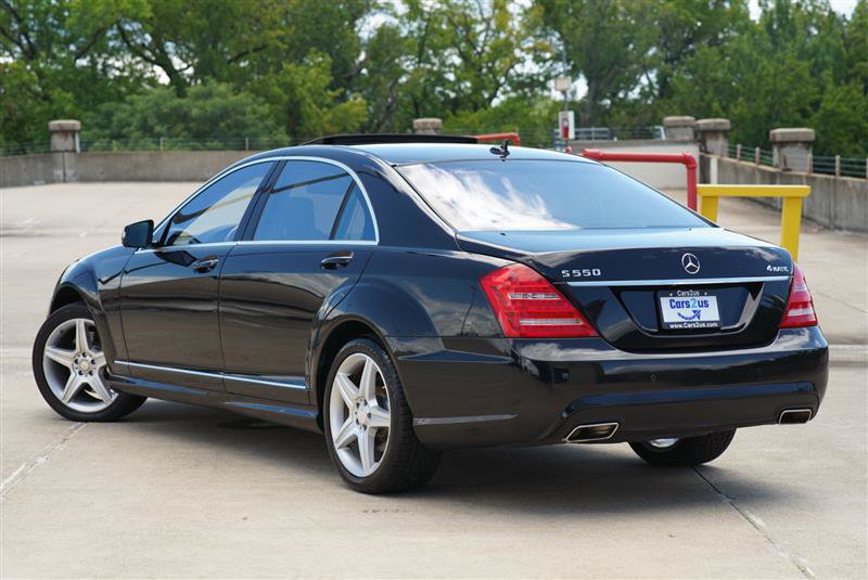 Used 2010 Mercedes-Benz S 550 4MATIC image 3