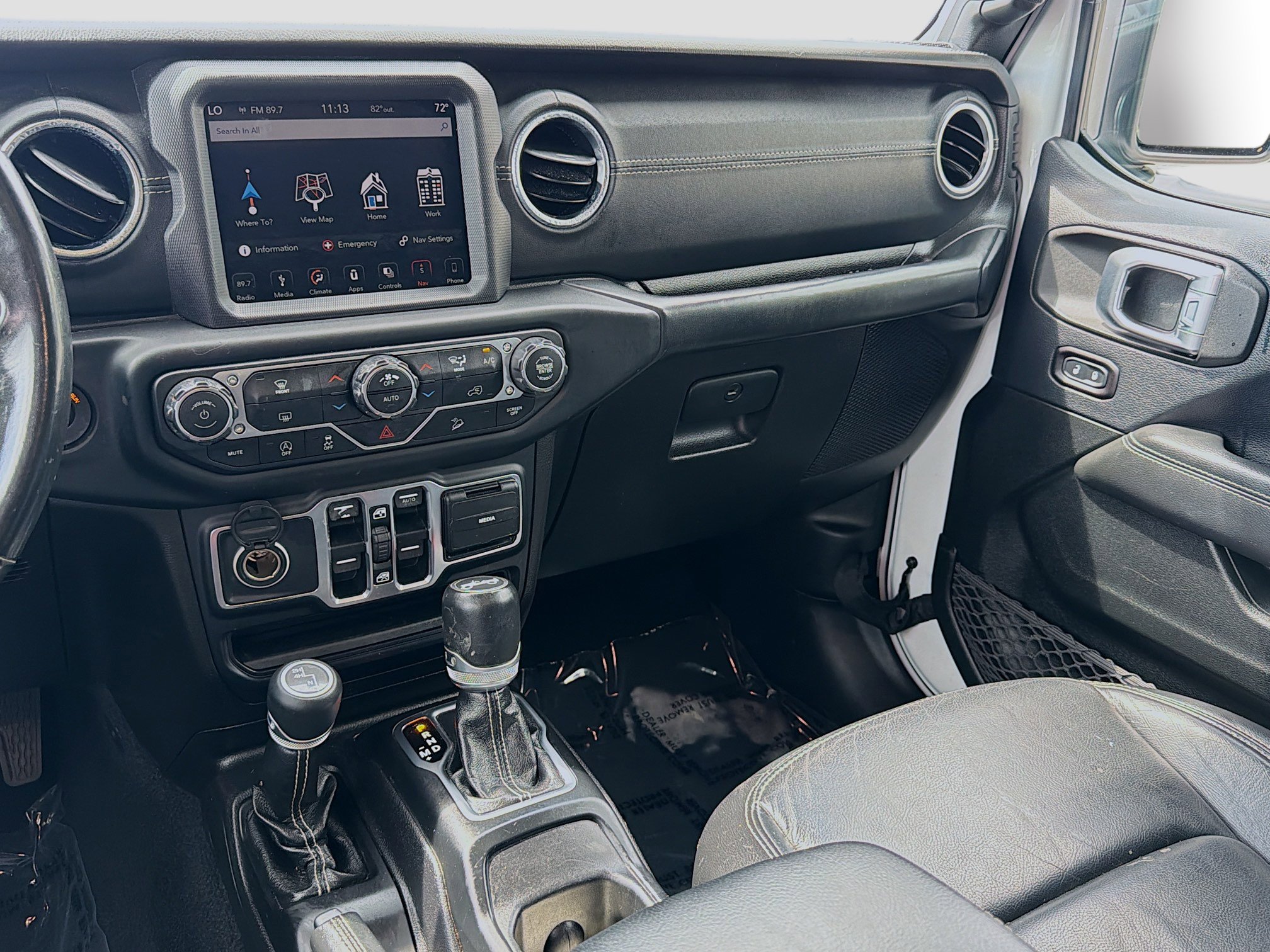 Used 2019 Jeep Wrangler Unlimited Sahara AWD/4WD image 22