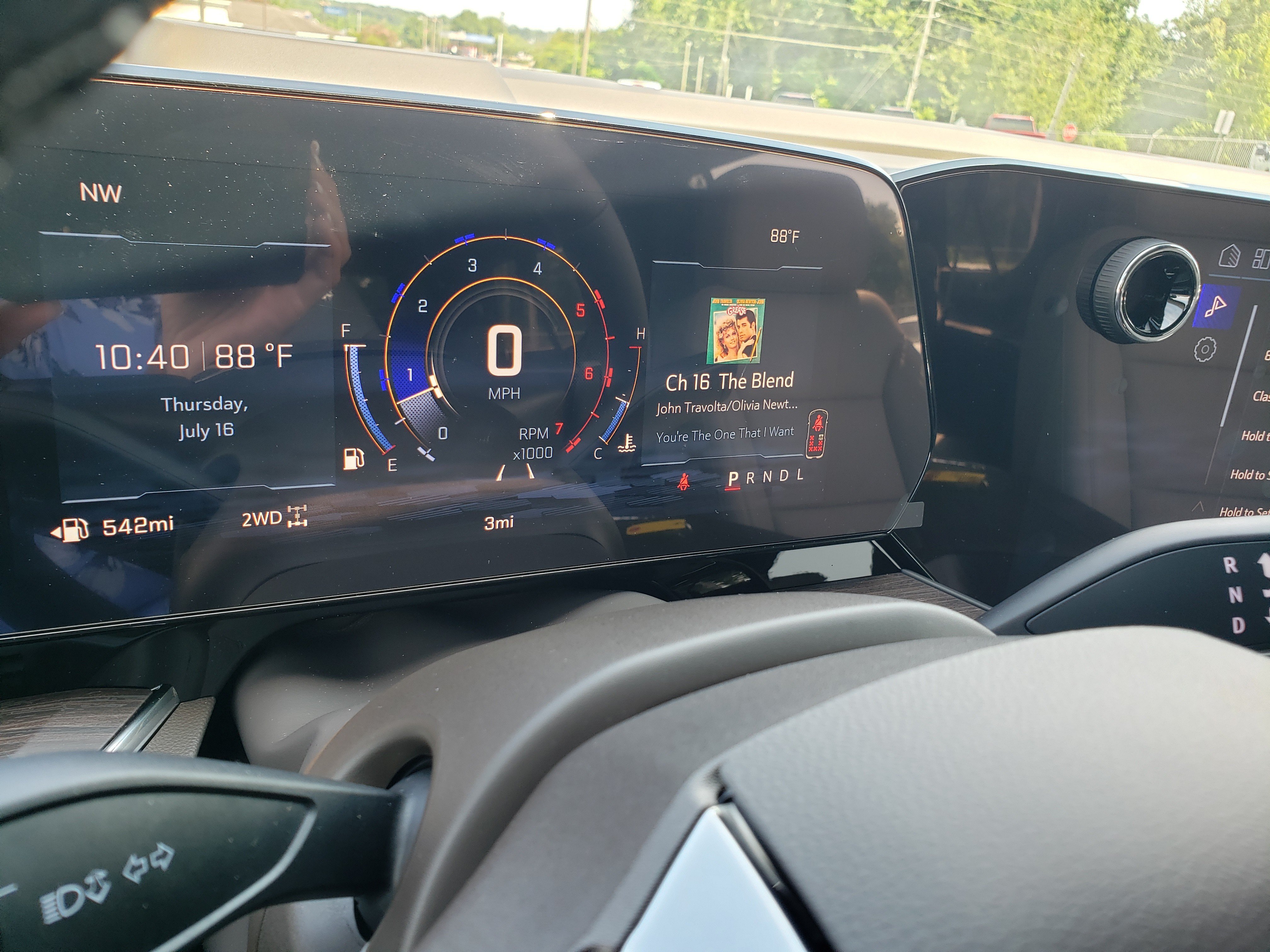 New 2026 Chevrolet Suburban Z71 w/ Z71 Off-Road Package AWD/4WD image 22