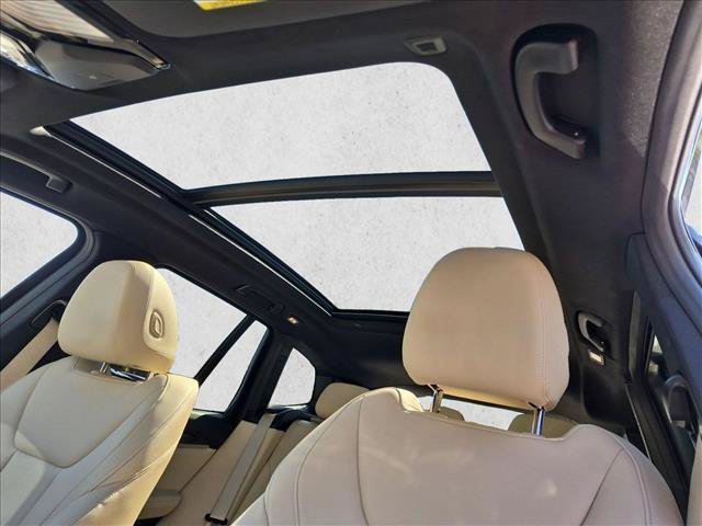 Used 2021 BMW X3 sDrive30i w/ Convenience Package (ZC2) RWD image 16