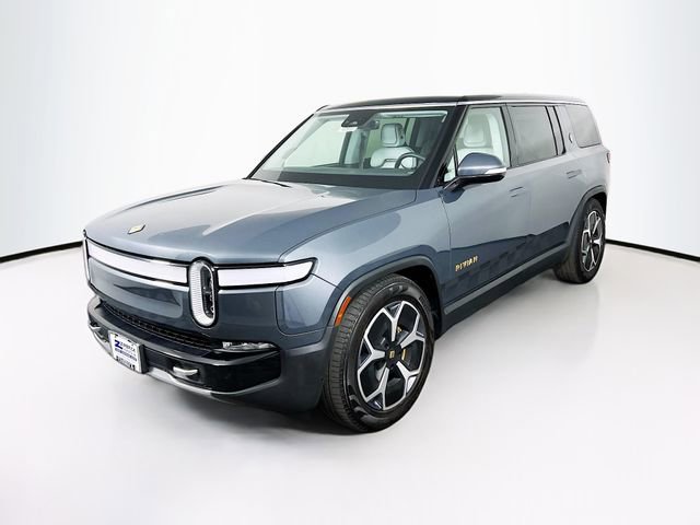 Used 2023 Rivian R1S Adventure image 3