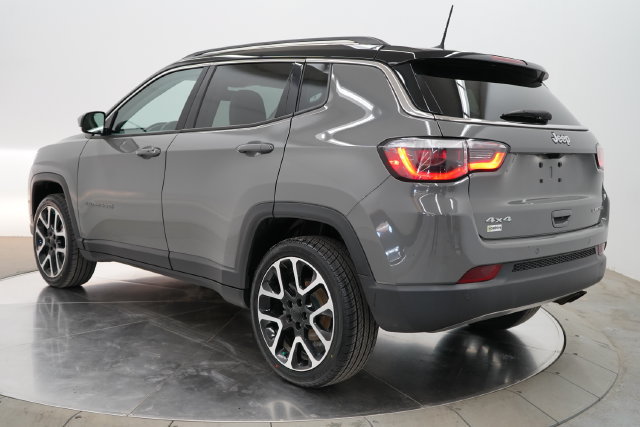 Used 2021 Jeep Compass Limited w/ Sun and Sound Group AWD/4WD image 5