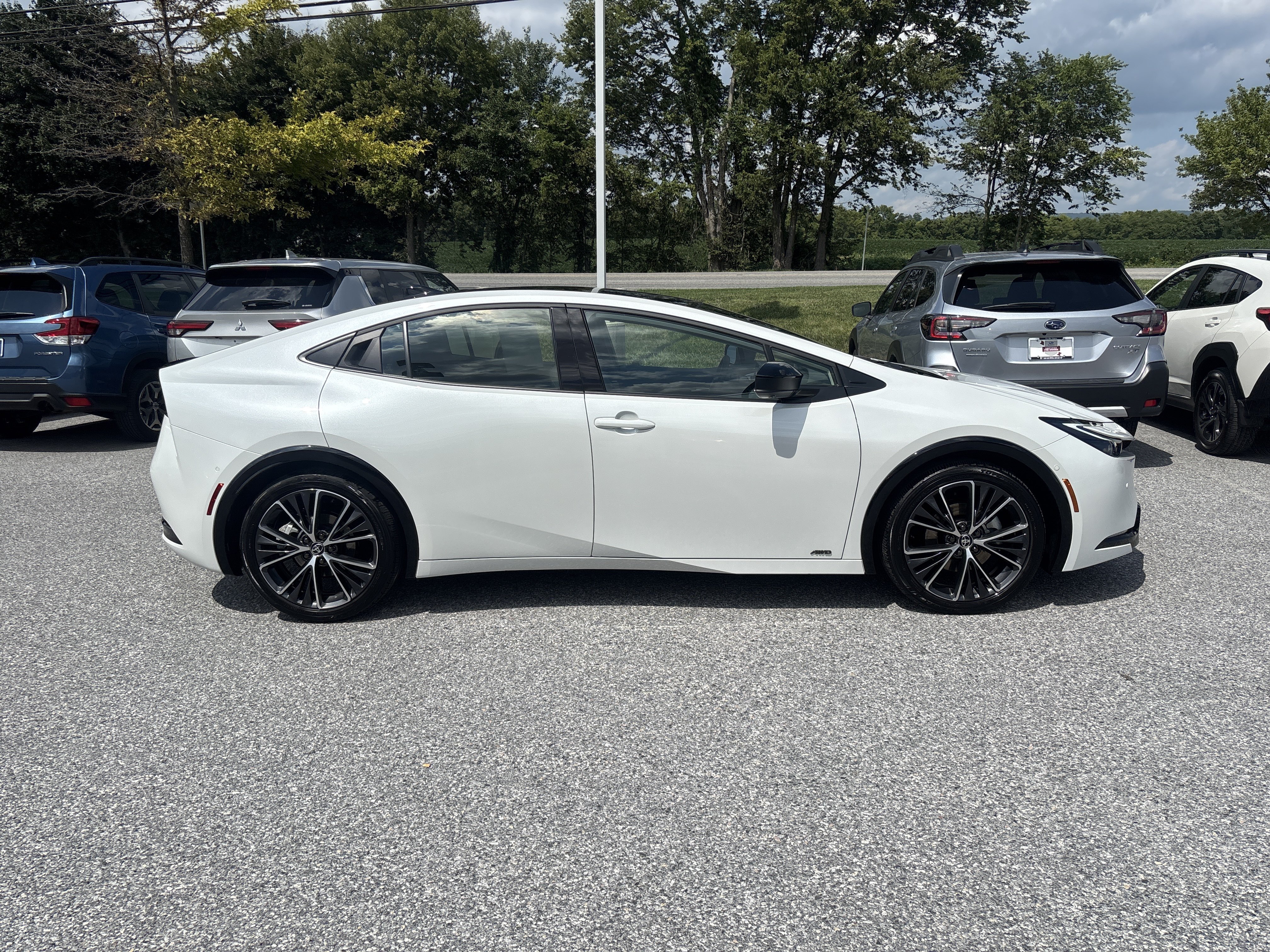 Used 2025 Toyota Prius Limited w/ Limited Premium Package AWD/4WD image 23