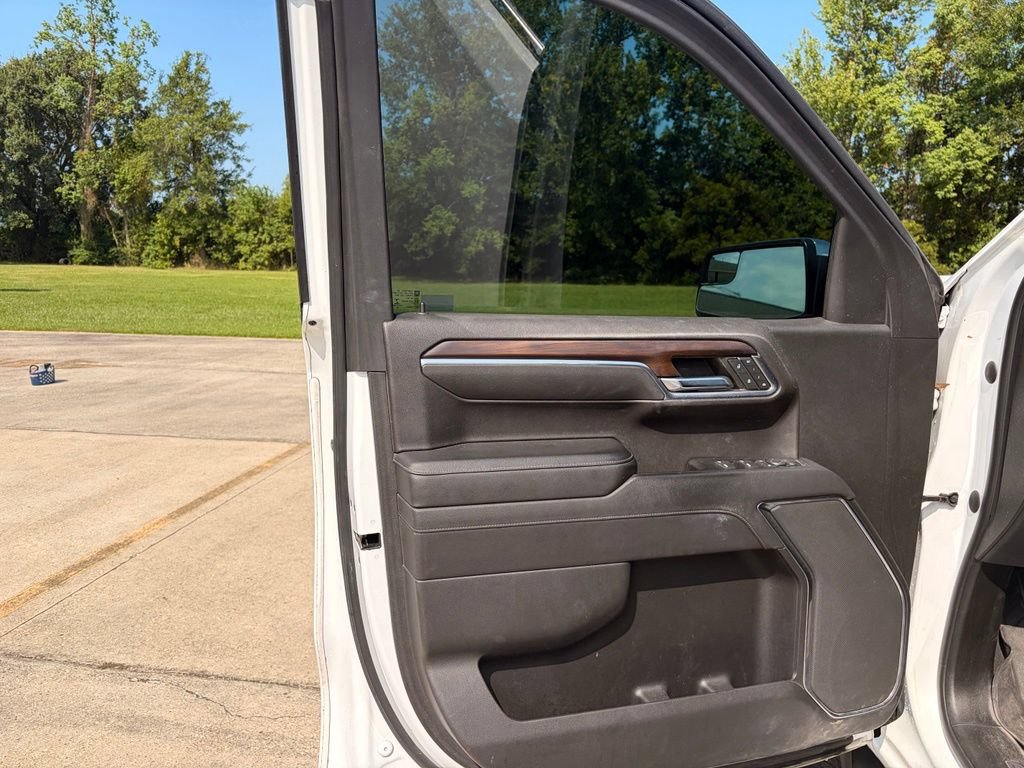 Used 2022 GMC Sierra 1500 SLT w/ Max Trailering Package AWD/4WD image 10