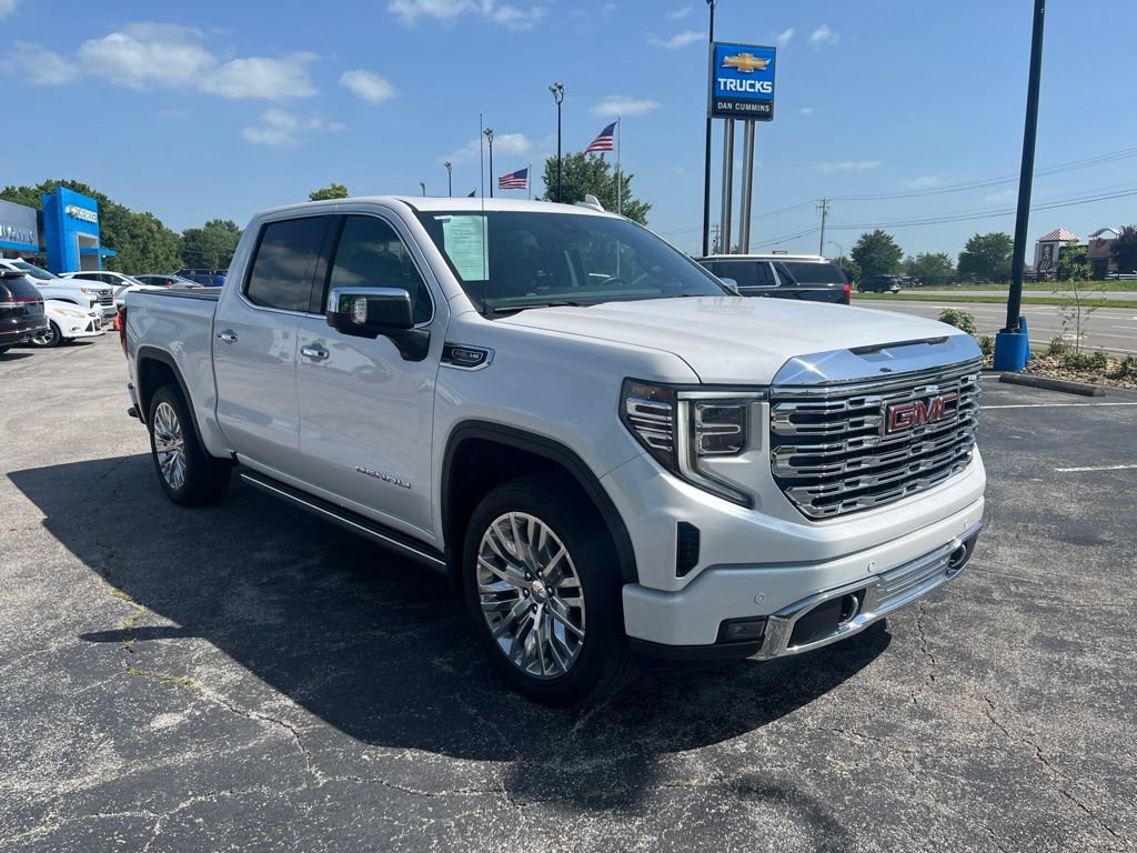 Used 2024 GMC Sierra 1500 Denali w/ Denali Reserve Package AWD/4WD image 2